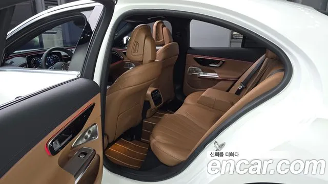 Mercedes-Benz E-Class E-класс W214 — Фото автомобиля 11
