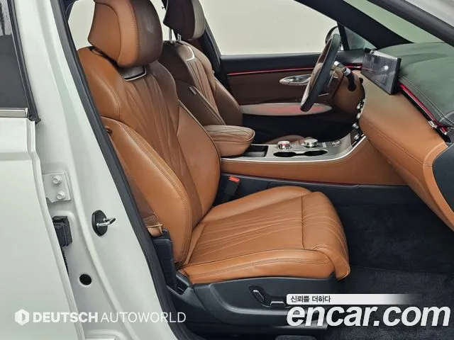 Genesis GV70 — Фото автомобиля 10