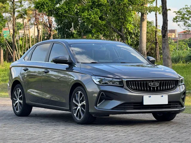 Geely Emgrand — Фото автомобиля 3