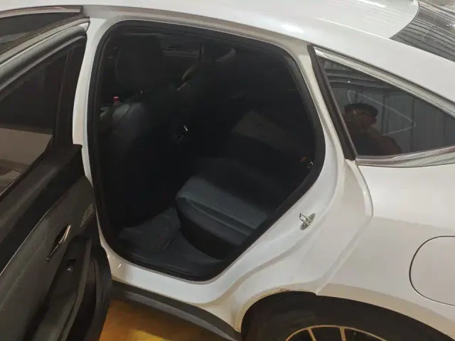 BYD Qin L — Фото автомобиля 6