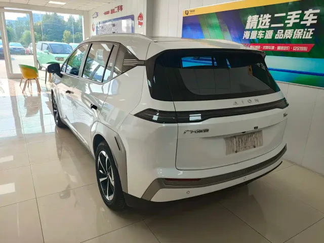 GAC Aion Y — Фото автомобиля 9