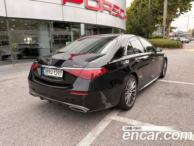 Mercedes-Benz S-Class — Фото автомобиля 17