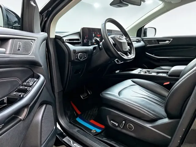 Ford Edge — Фото автомобиля 5