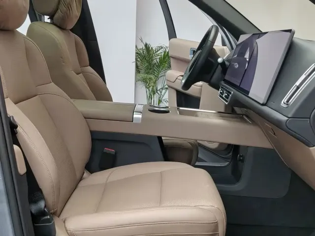 Li Auto Li L8 2025 Max Smart Renewal Edition — Фото автомобиля 23