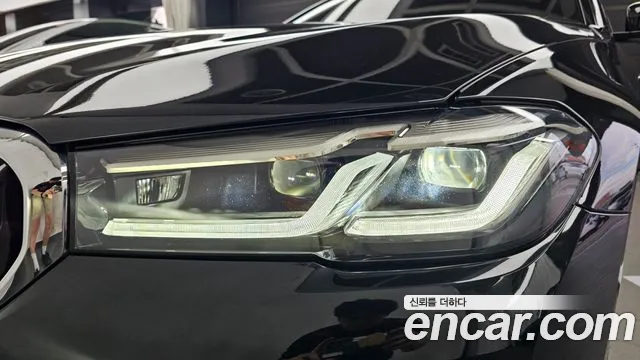 BMW 5 Series G30 — Фото автомобиля 7