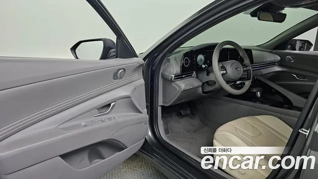 Hyundai Avante CN7 — Фото автомобиля 15