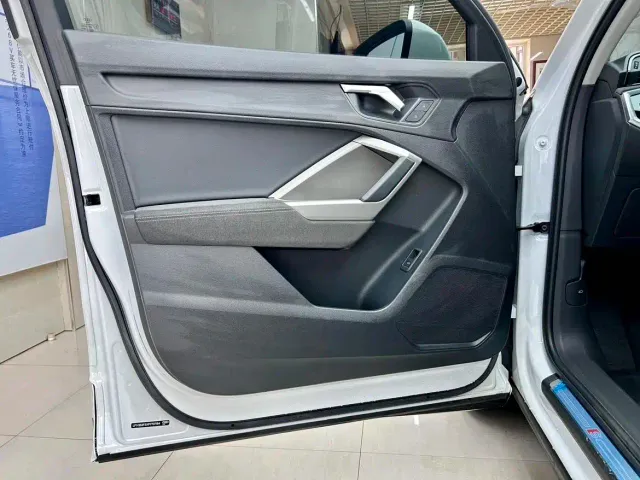 Audi Q3 — Фото автомобиля 20
