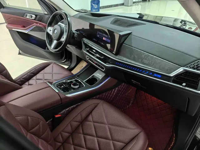 BMW X5 — Фото автомобиля 8
