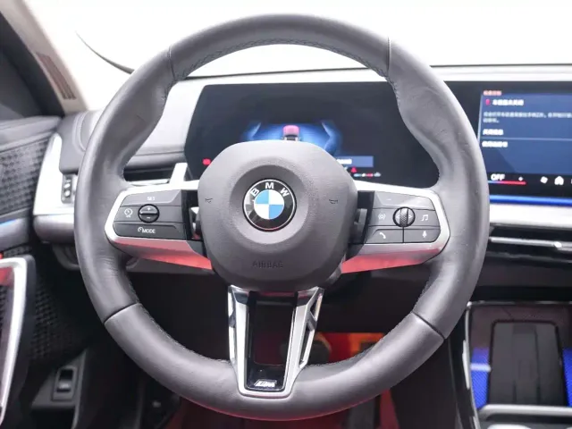 BMW X1 — Фото автомобиля 12