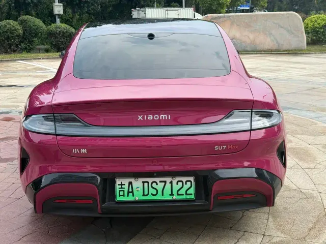 Xiaomi SU7 — Фото автомобиля 7