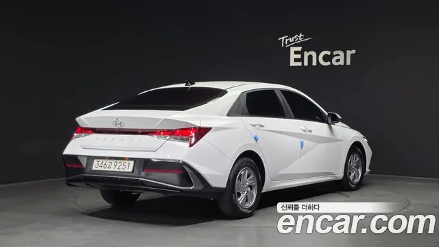 Hyundai AVANTE Новый Avante (CN7) — Фото автомобиля 2