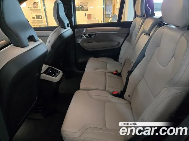 Volvo XC90 Generation 2 — Фото автомобиля 11
