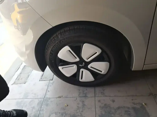 Wuling Hongguang Mini EV — Фото автомобиля 22