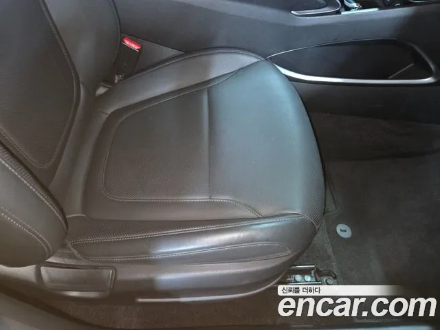 Hyundai Tucson Tucson (NX4) Бензин 1.6 турбо 2WD — Фото автомобиля 17