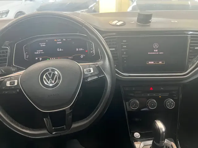 Volkswagen T-Roc — Фото автомобиля 17