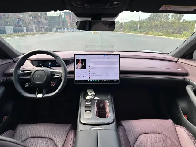 Xiaomi SU7 — Фото автомобиля 6