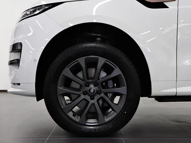 Land Rover Range Rover Sport — Фото автомобиля 8