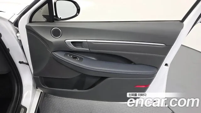Hyundai Sonata — Фото автомобиля 13