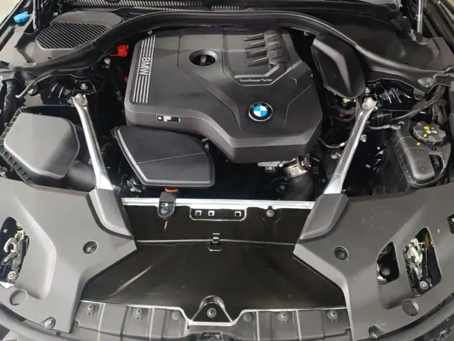 BMW 5 Series — Фото автомобиля 19