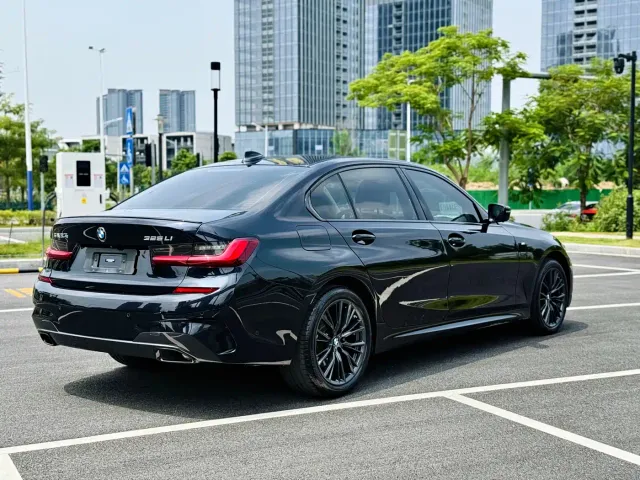 BMW 3 Series — Фото автомобиля 22