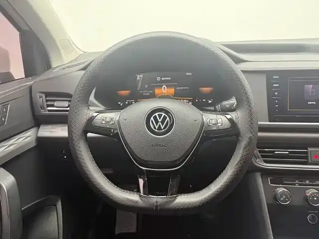 Volkswagen Tharu — Фото автомобиля 6