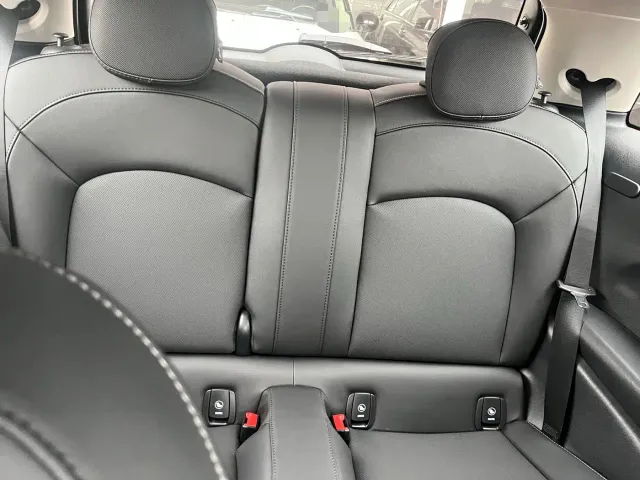 MINI Hatch — Фото автомобиля 5