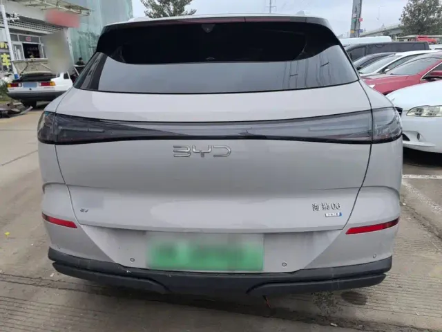 BYD Sealion 06 — Фото автомобиля 5