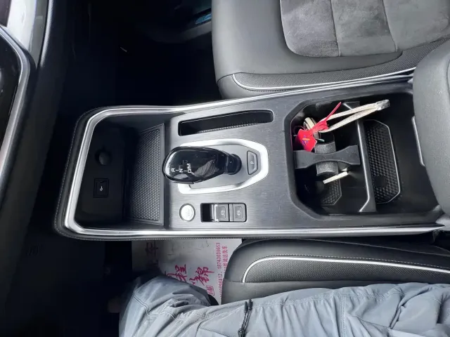 Haval Haval H6 2023 National Trend Edition 1.5T Automatic Urban — Фото автомобиля 16