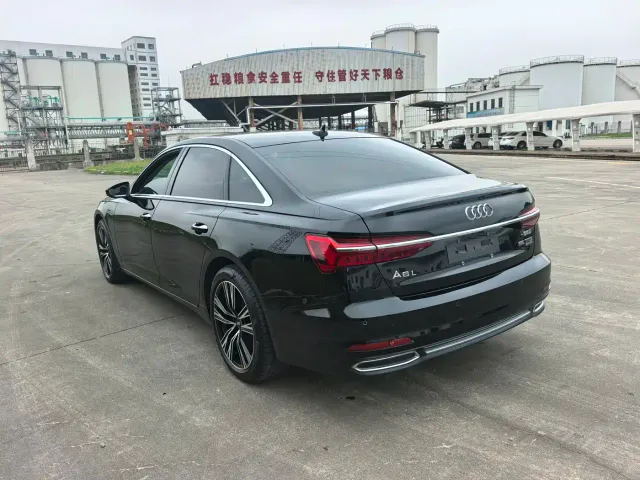 Audi A6L — Фото автомобиля 7