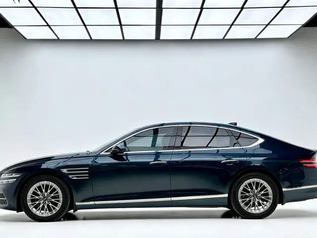 Genesis G80 — Фото автомобиля 3