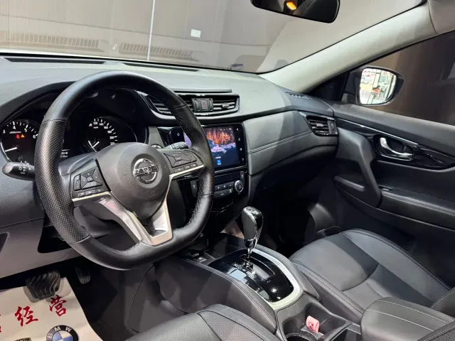 Nissan X-Trail — Фото автомобиля 10
