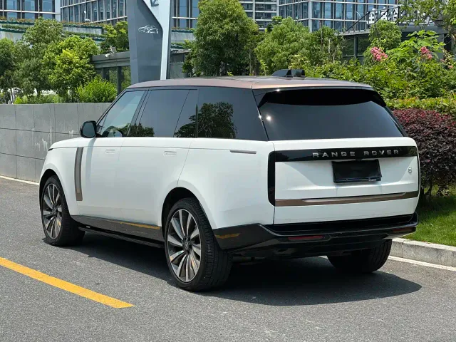 Land Rover Range Rover — Фото автомобиля 3
