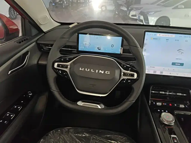Wuling Starlight — Фото автомобиля 10