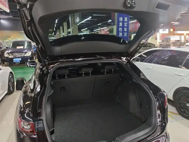 Mazda CX-4 — Фото автомобиля 18