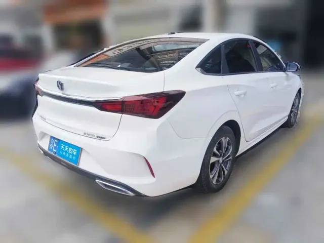 Changan Eado — Фото автомобиля 2