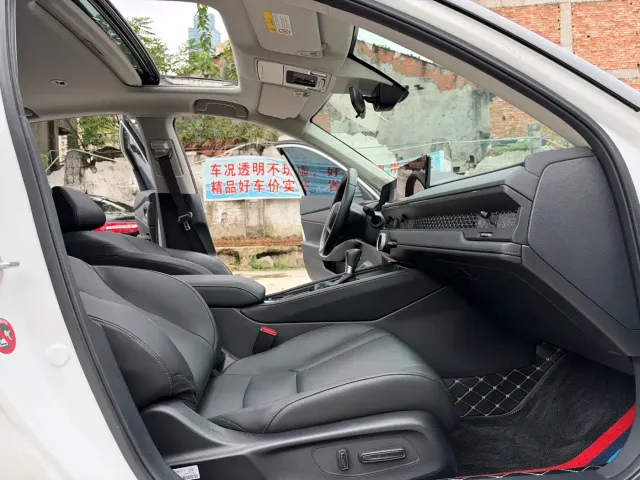 Honda Accord — Фото автомобиля 13