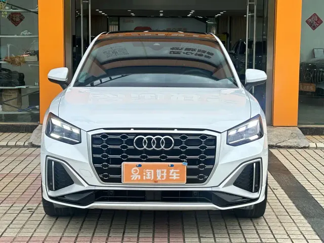 Audi Q2L — Фото автомобиля 2