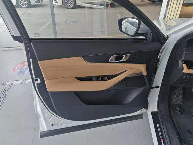 Changan Changan UNI-K 2021 2.0T Premium — Фото автомобиля 7