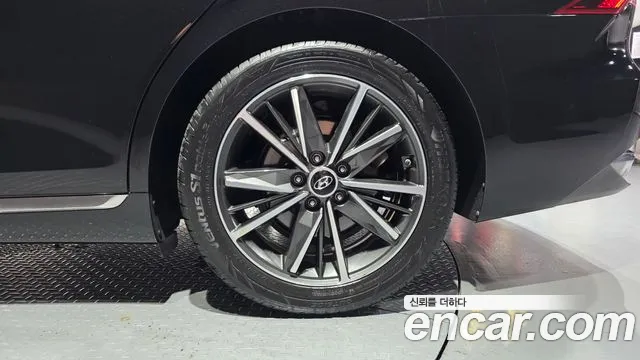 Hyundai Grandeur Новый Grandeur IG — Фото автомобиля 21