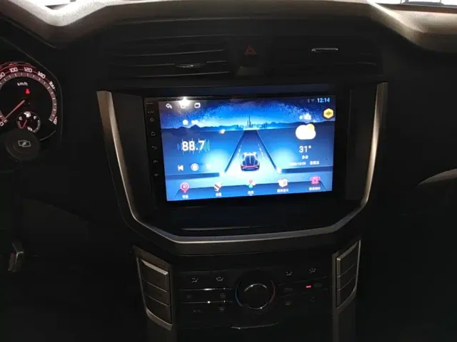 Maxus T70 — Фото автомобиля 12