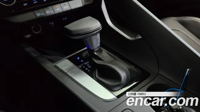 Hyundai Avante CN7 — Фото автомобиля 12