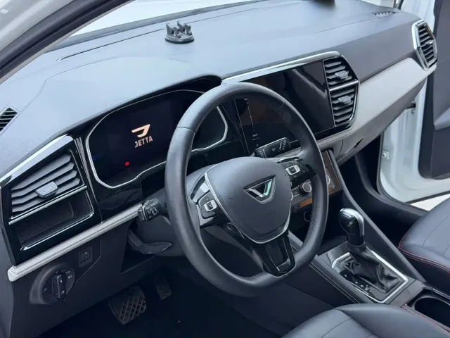 Jetta VS7 — Фото автомобиля 6