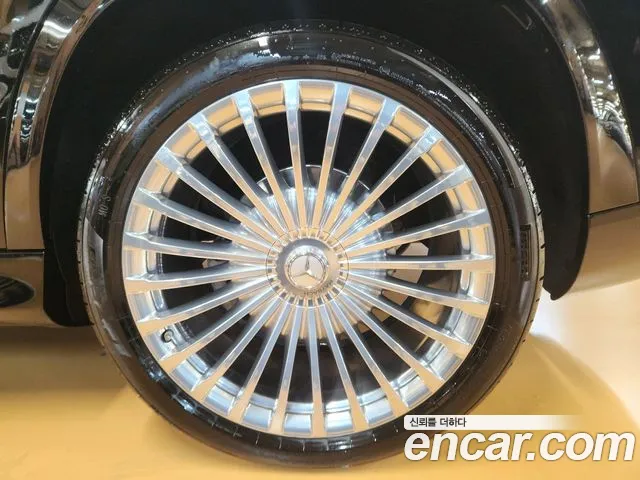 Mercedes-Benz GLS-Class — Фото автомобиля 5