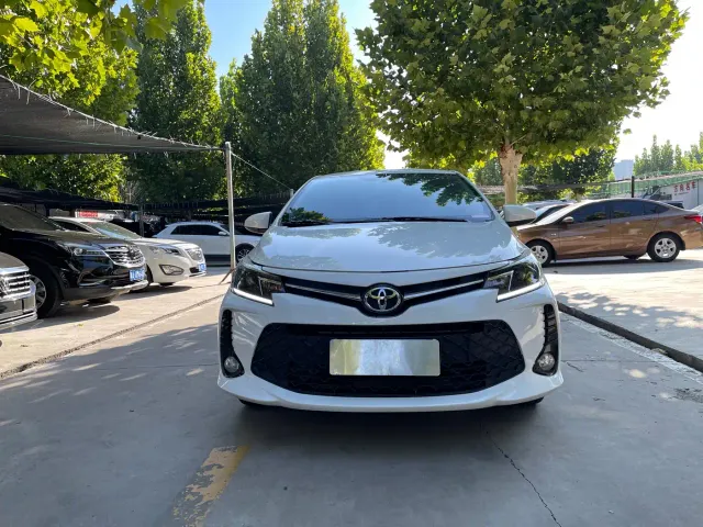 Toyota Vios FS — Фото автомобиля 3