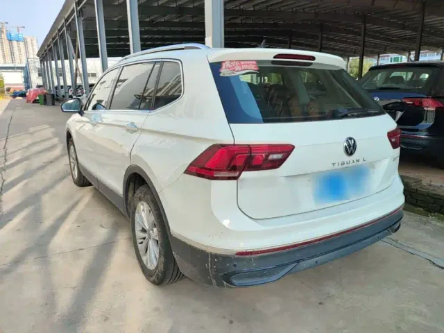 Volkswagen Tiguan L — Фото автомобиля 4