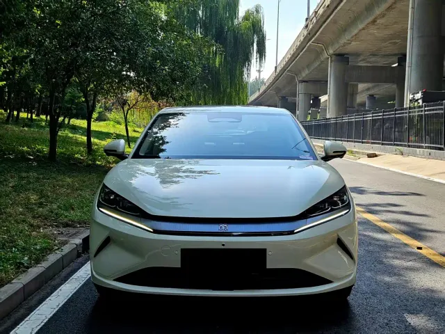 BYD Qin L — Фото автомобиля 2