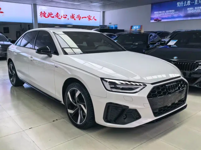 Audi A4L — Фото автомобиля 3