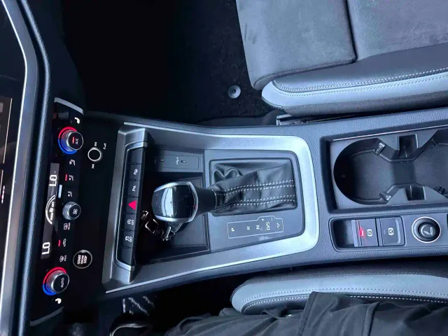 Audi Q3 — Фото автомобиля 16