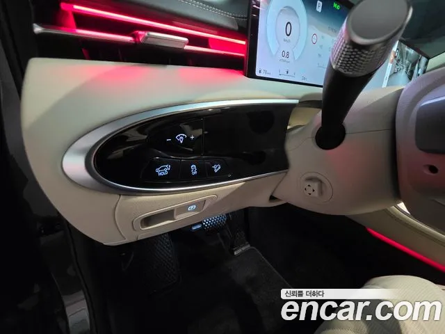 Genesis GV70 — Фото автомобиля 12