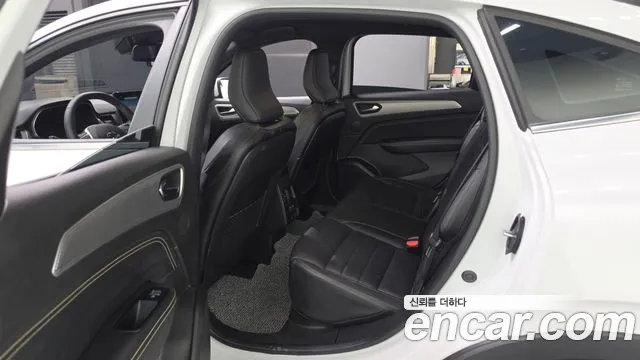 Renault Korea XM3 — Фото автомобиля 17